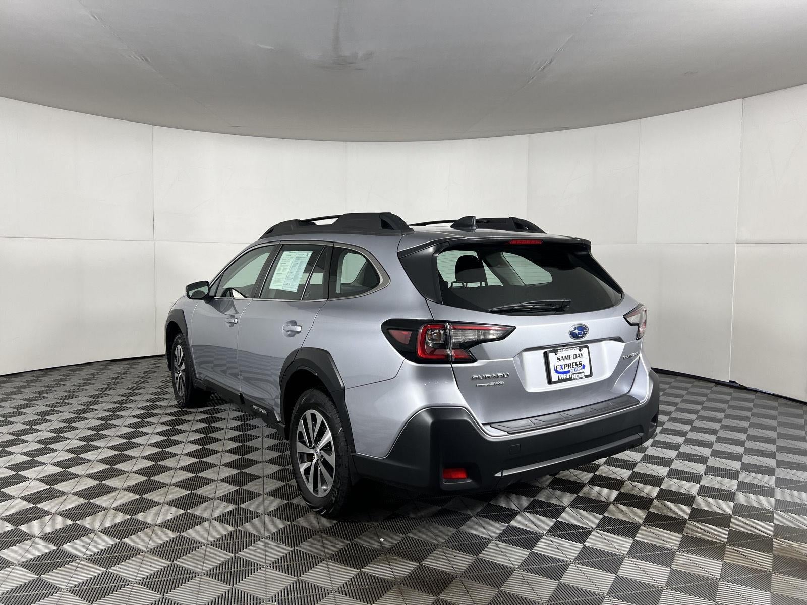 2025 Subaru Outback Base