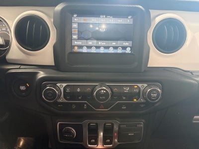 2021 Jeep Wrangler Islander
