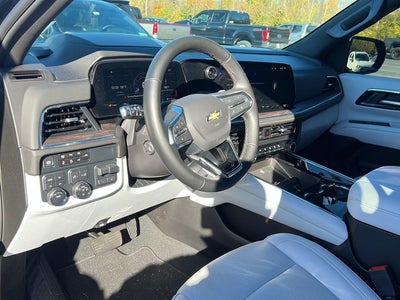 2025 Chevrolet Suburban Premier