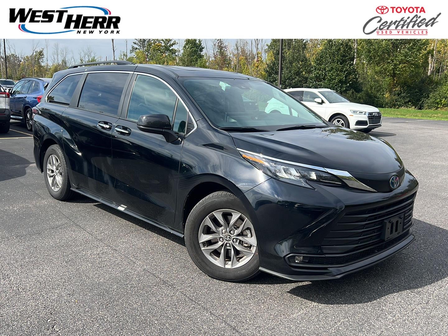 2025 Toyota Sienna XLE