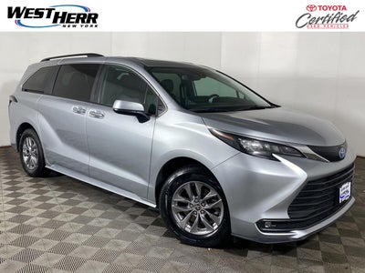 2025 Toyota Sienna XLE