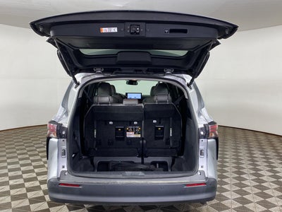 2025 Toyota Sienna XLE