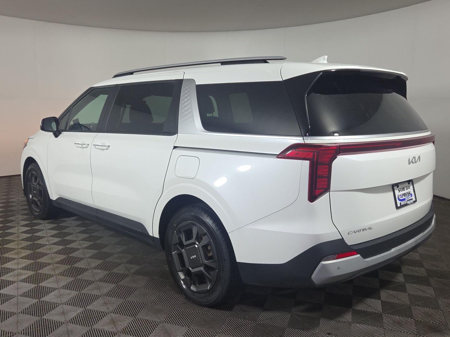 2025 Kia Carnival Hybrid EX