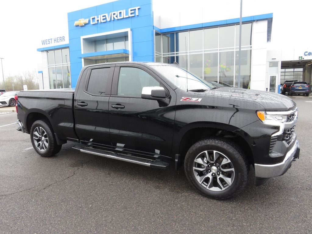 2023 Chevrolet Silverado 1500 LT