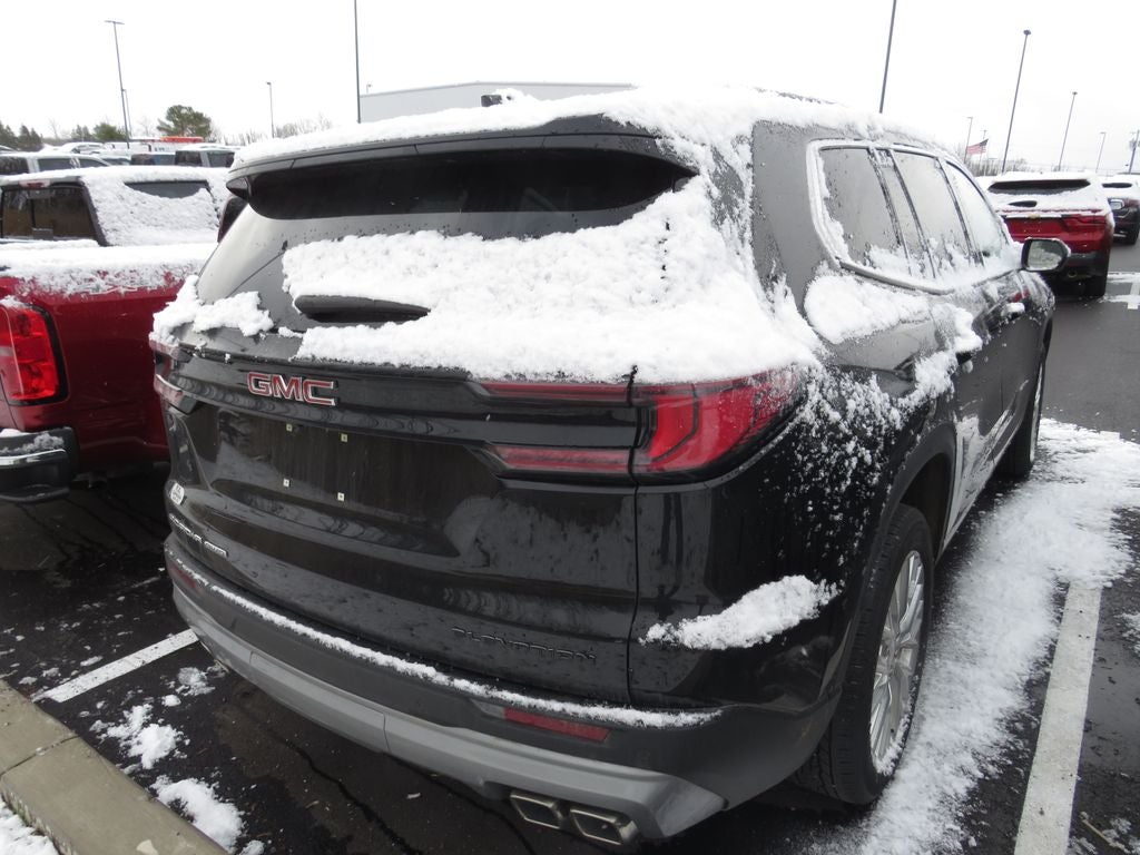 2024 GMC Acadia Elevation