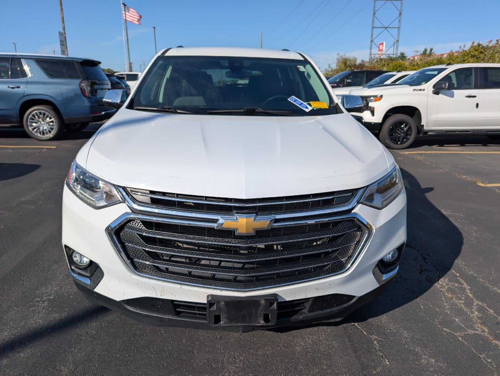 2020 Chevrolet Traverse LT Cloth