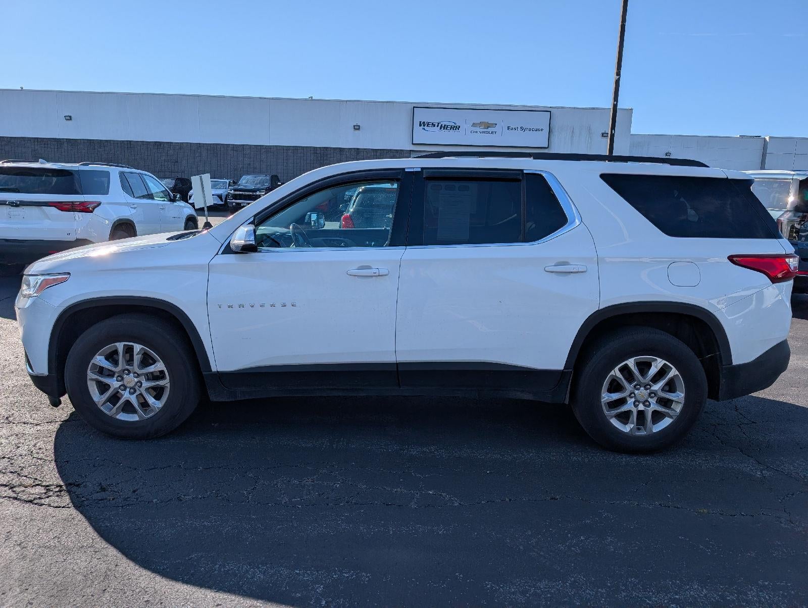 2020 Chevrolet Traverse LT Cloth