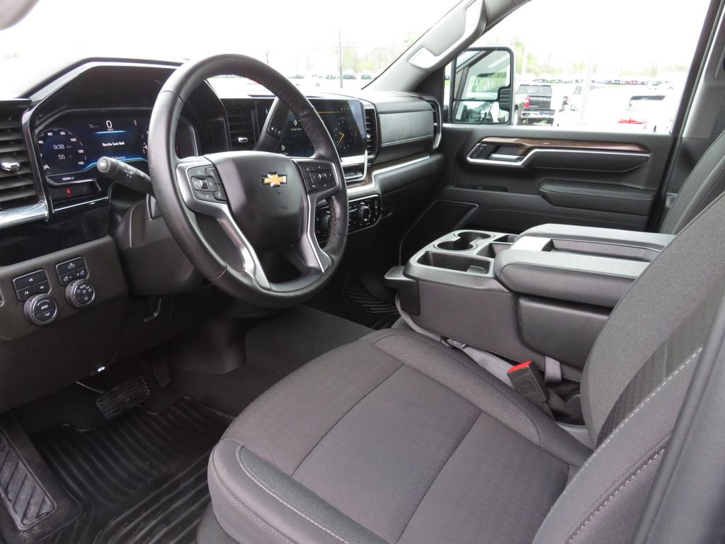 2025 Chevrolet Silverado 2500HD LT