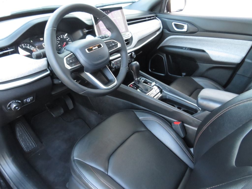 2024 Jeep Compass Latitude Lux