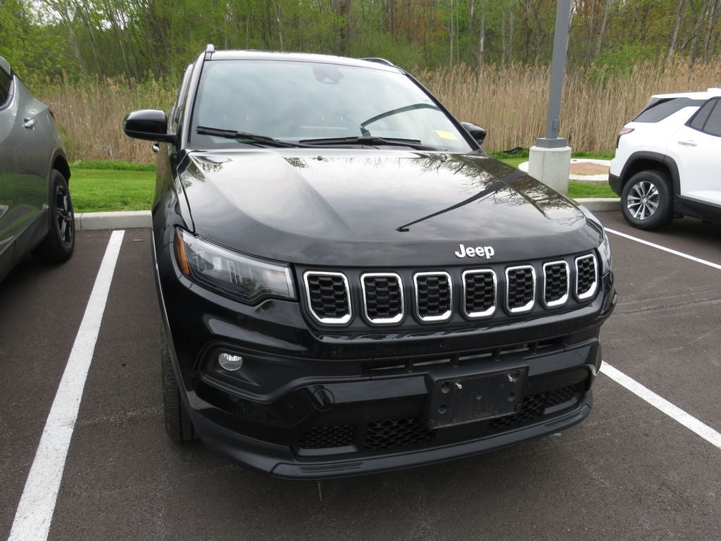 2024 Jeep Compass Latitude Lux