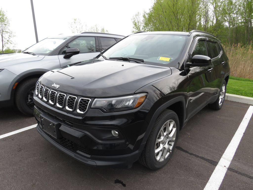 2024 Jeep Compass Latitude Lux