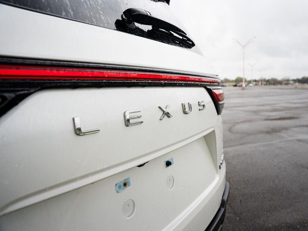 2025 Lexus LX LX 700h Luxury