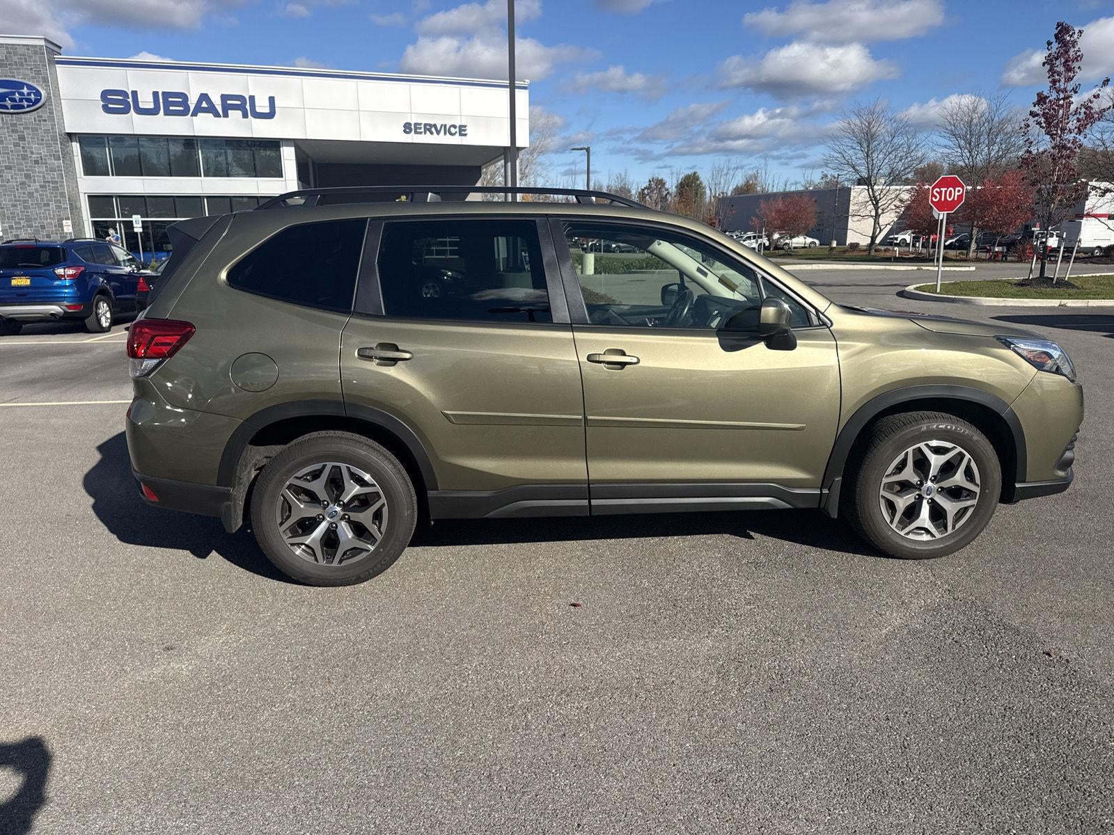 2023 Subaru Forester Premium