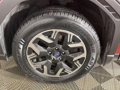 2025 Subaru Forester Base