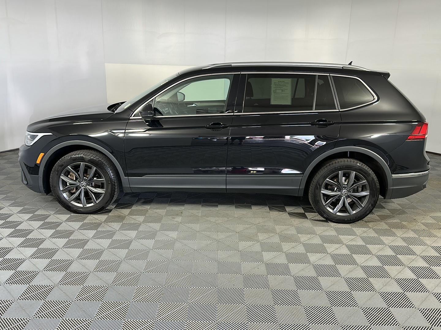2024 Volkswagen Tiguan SE
