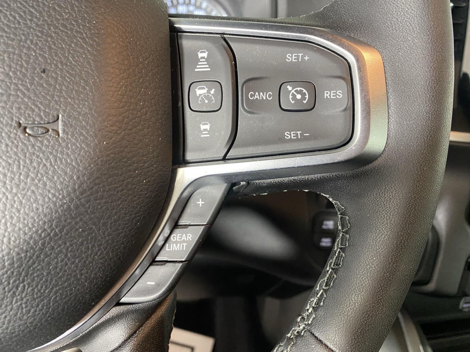 2025 RAM 1500 Big Horn Crew Cab 4x4 5'7' Box
