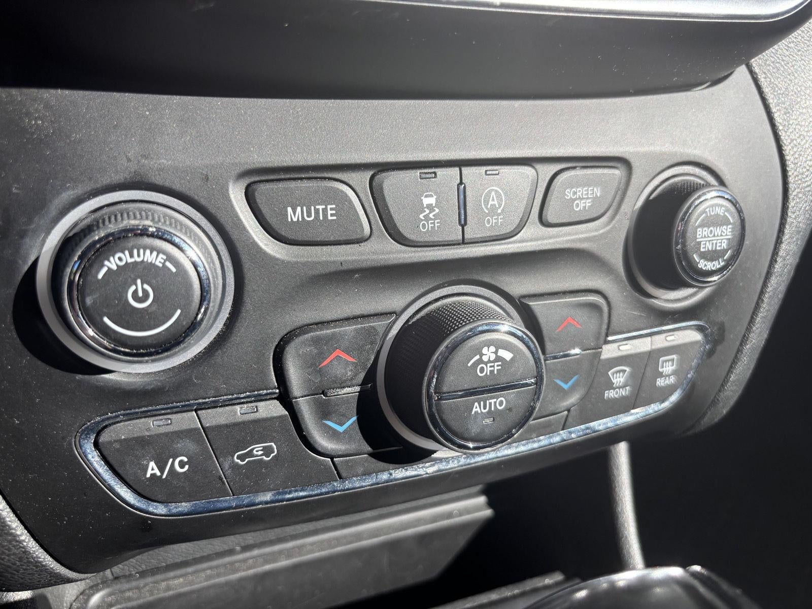 2021 Jeep Cherokee Trailhawk
