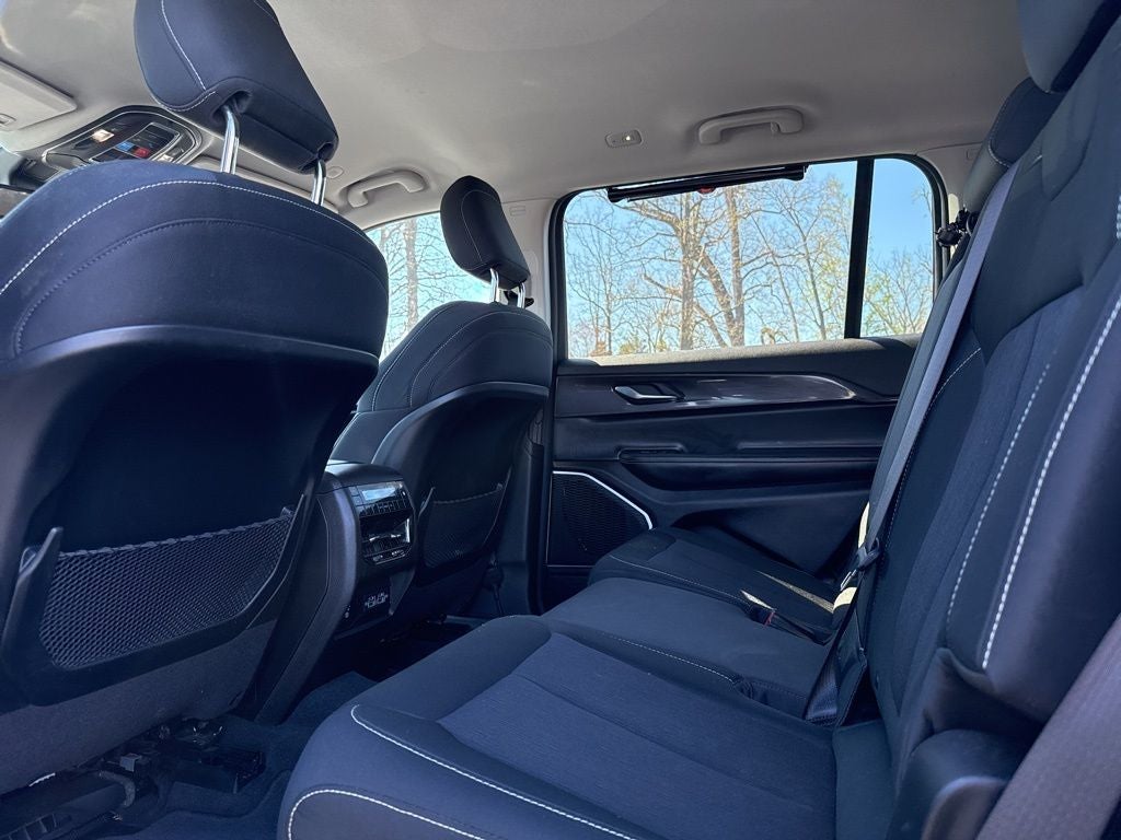 2021 Jeep Grand Cherokee L Laredo