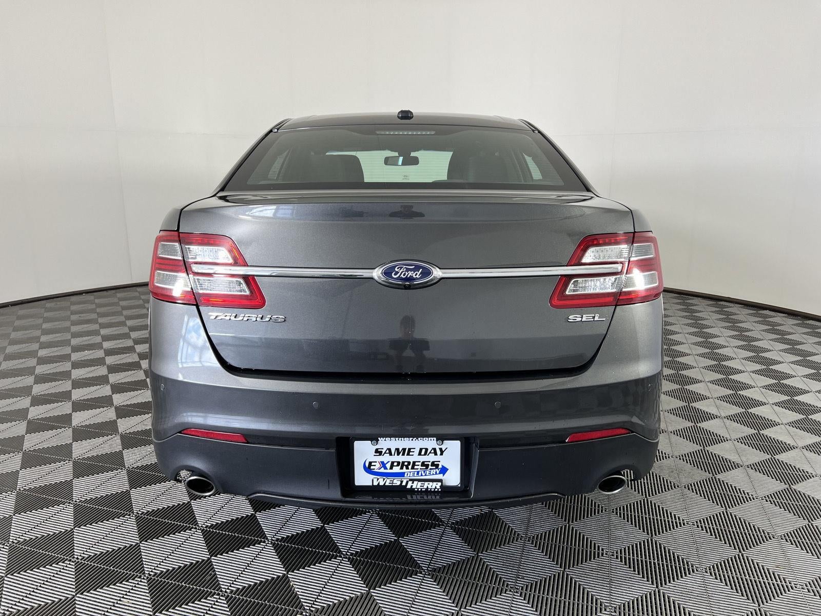 2018 Ford Taurus SEL