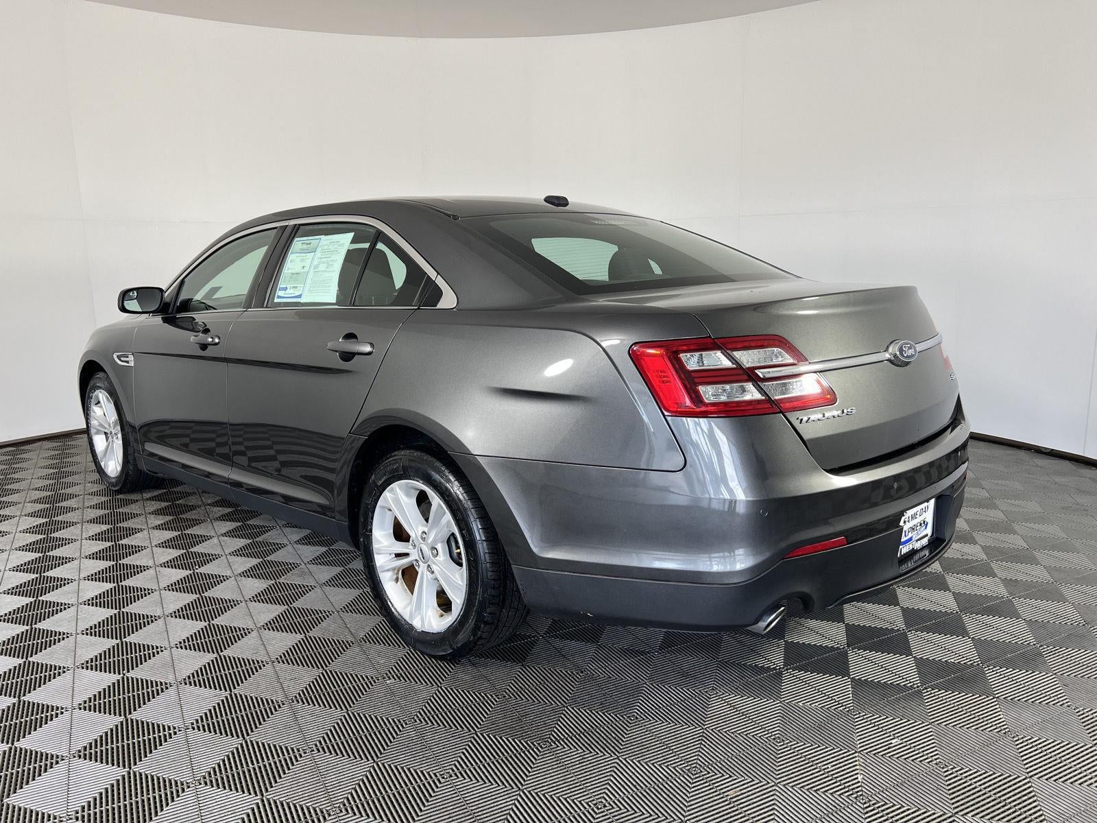 2018 Ford Taurus SEL