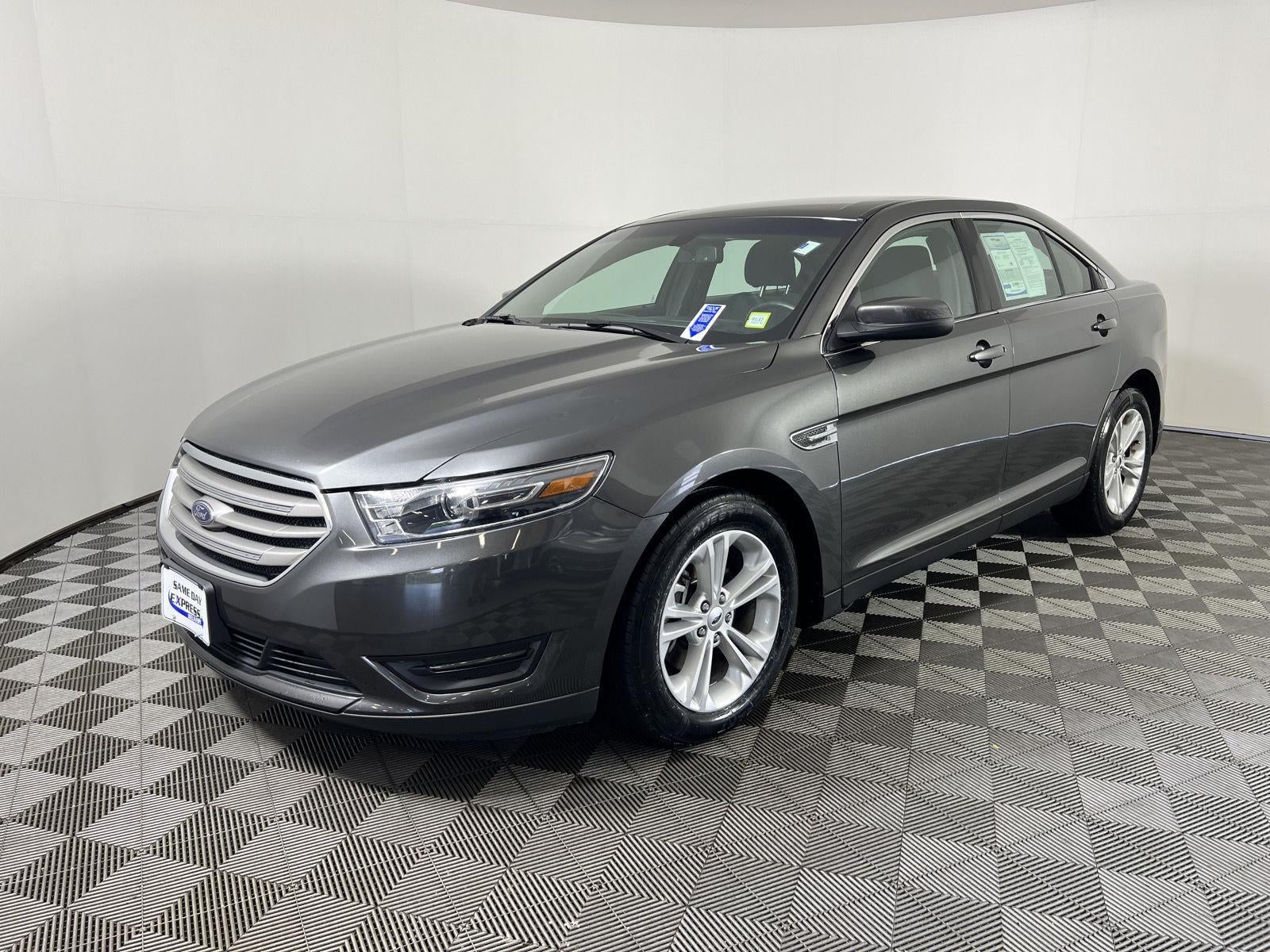 2018 Ford Taurus SEL
