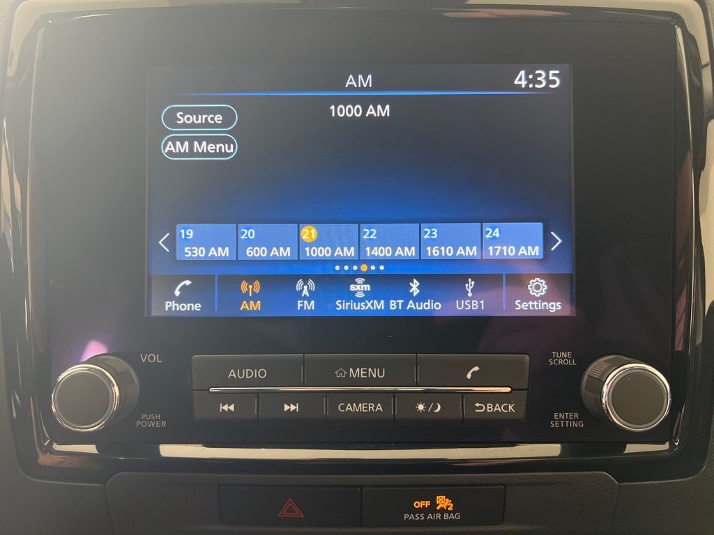 2023 Nissan Frontier SV