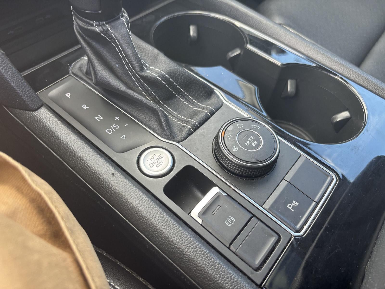 2022 Volkswagen Atlas 2.0T SE w/Technology