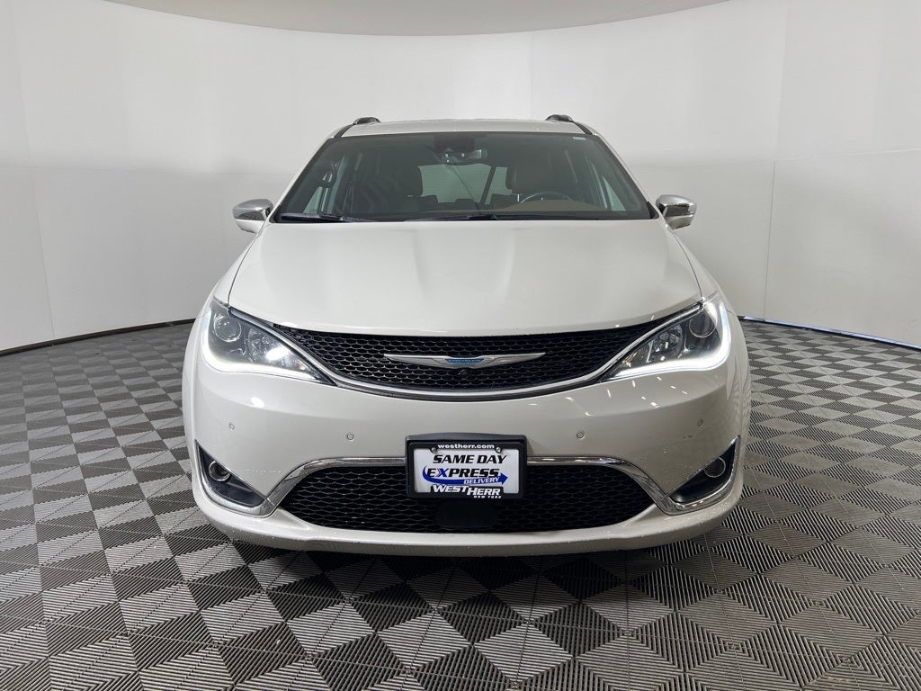 2020 Chrysler Pacifica Hybrid Limited