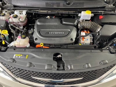 2020 Chrysler Pacifica Hybrid Limited