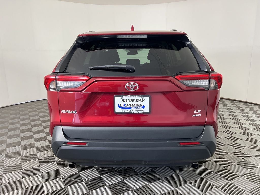 2021 Toyota RAV4 LE
