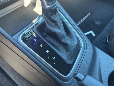 2021 Hyundai ACCENT SE