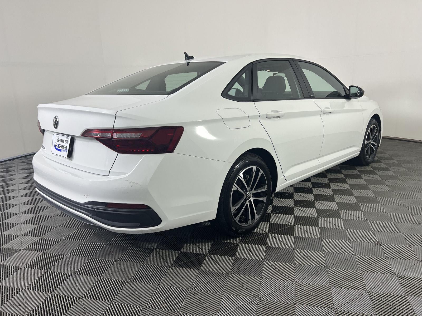 2023 Volkswagen Jetta Sport
