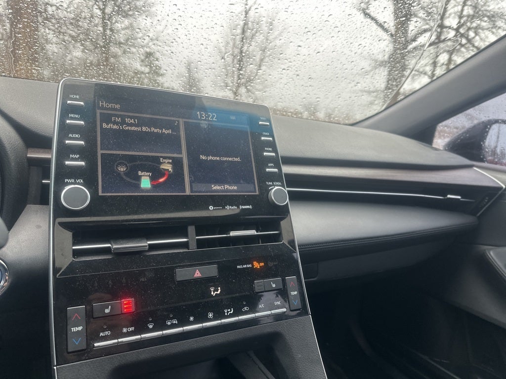 2019 Toyota Avalon Hybrid XLE Plus