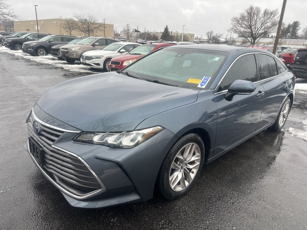 2019 Toyota Avalon Hybrid XLE Plus