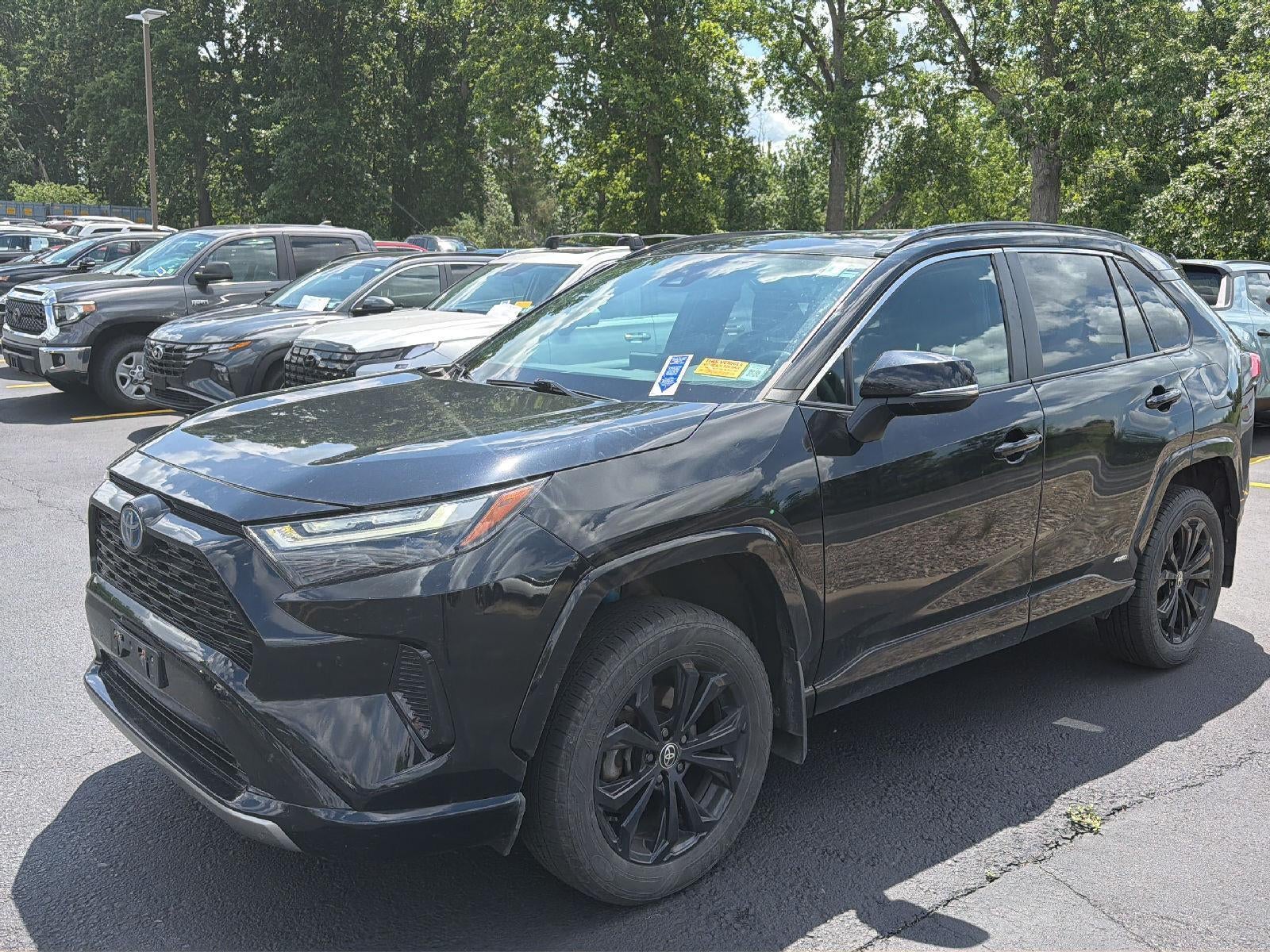 2022 Toyota RAV4 Hybrid SE