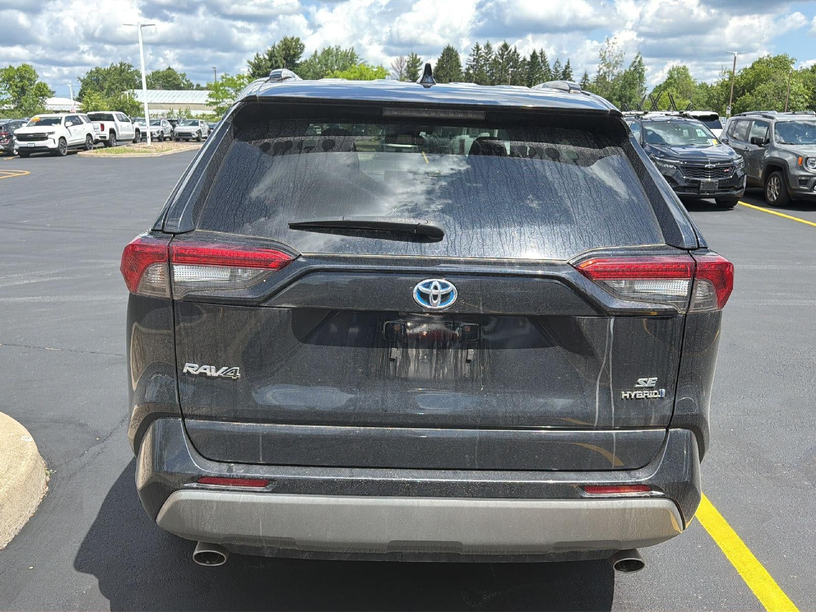 2022 Toyota RAV4 Hybrid SE
