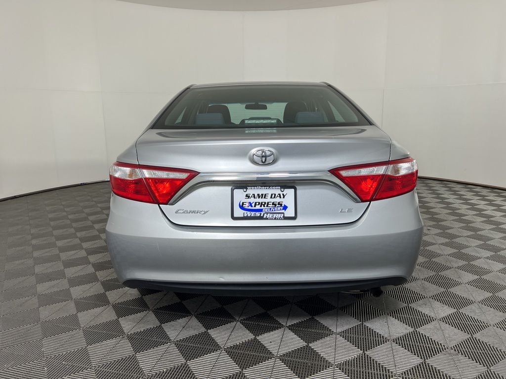 2016 Toyota Camry LE