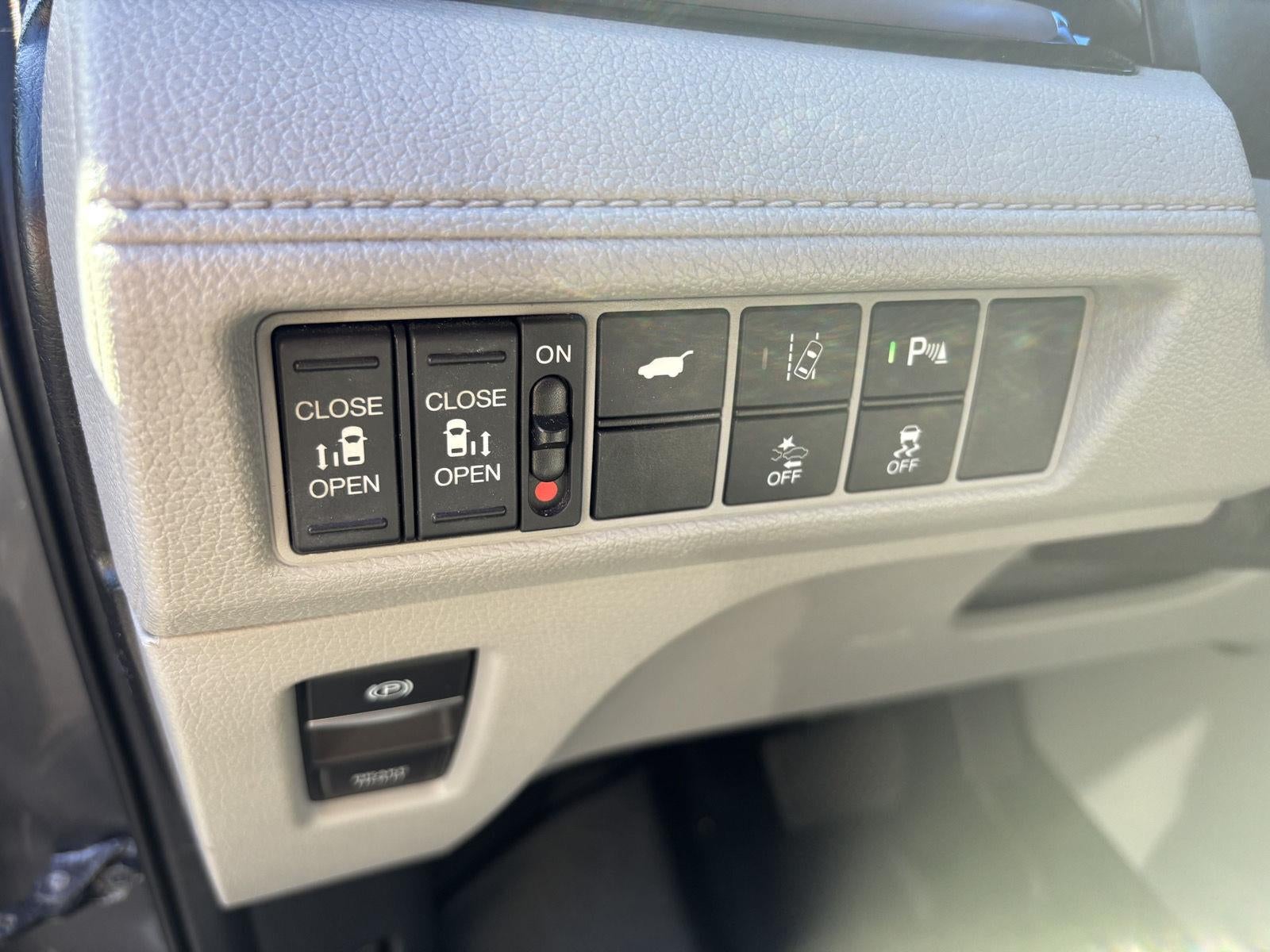 2018 Honda Odyssey Elite