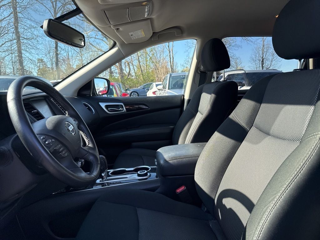 2019 Nissan Pathfinder SV