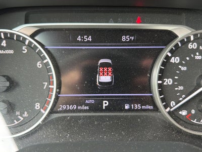 2022 Nissan Pathfinder SL
