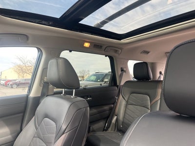 2025 Nissan Pathfinder Platinum