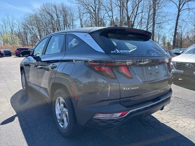 2022 Hyundai TUCSON SE