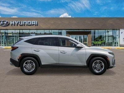 2026 Hyundai TUCSON SE AWD