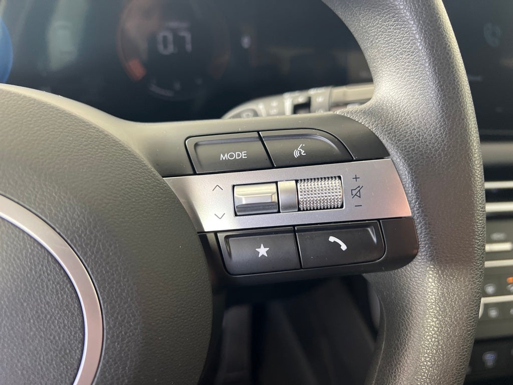 2025 Hyundai TUCSON SE