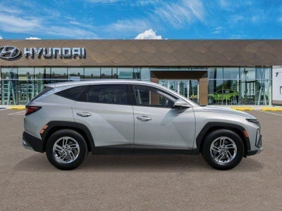 2026 Hyundai TUCSON SE AWD