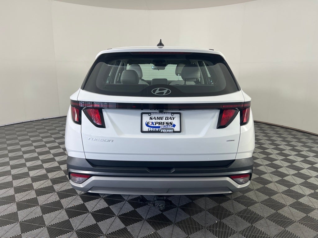 2025 Hyundai TUCSON SE