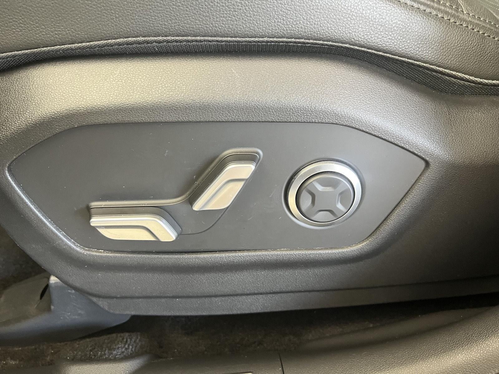 2025 Hyundai SANTA FE HYBRID Limited