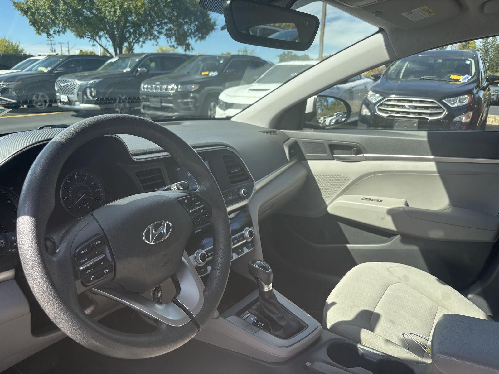 2020 Hyundai ELANTRA SE