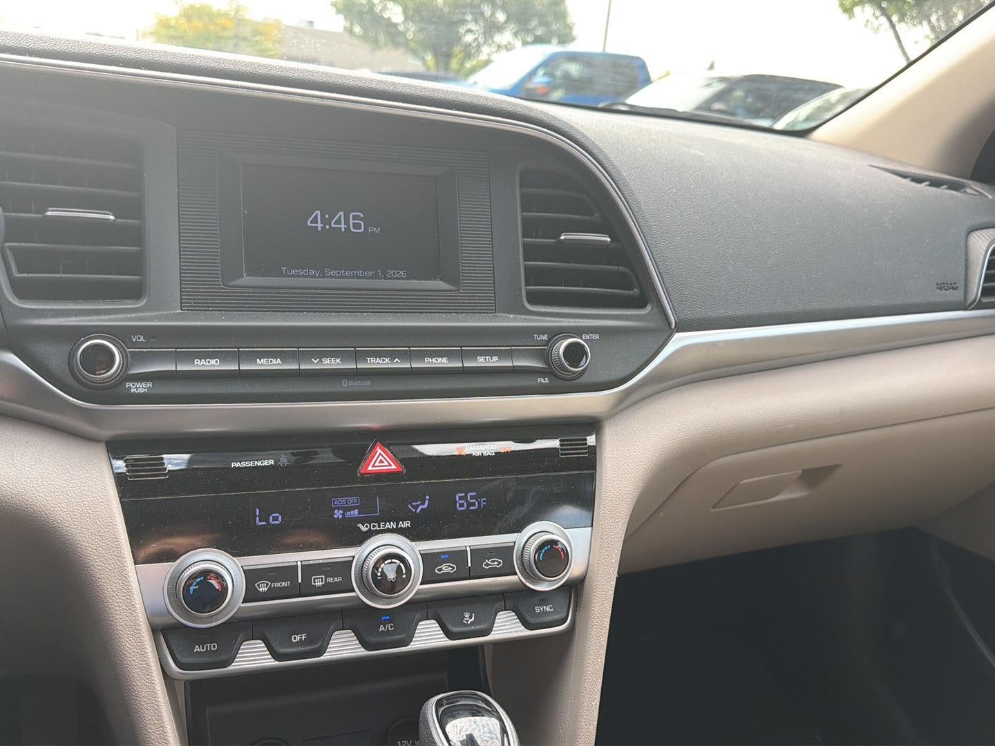2020 Hyundai ELANTRA SE