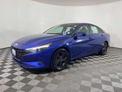 2022 Hyundai ELANTRA SEL